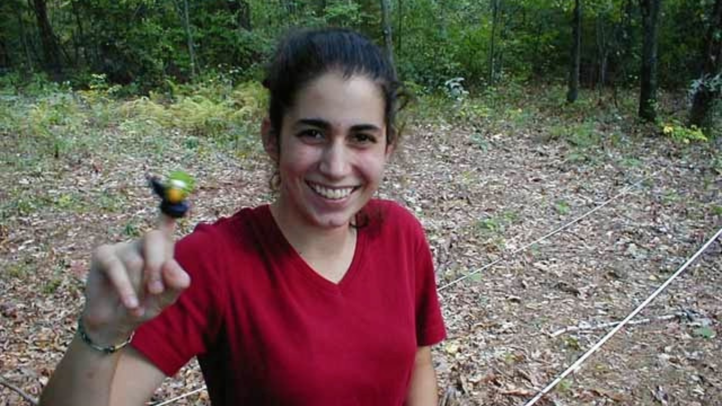 The Sarah LaMendola Award Department of Earth, Environmental